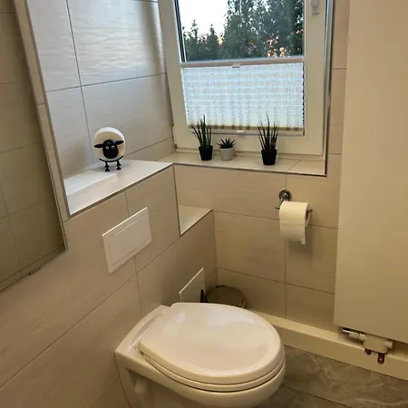 1 Apartment Breitenbach (Mansfeld-Sudharz)